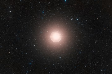 ¿Será solo un desvanecimiento pasajero o Betelgeuse estará a punto de explotar?