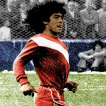 Diego Maradona vuelve a la cancha donde hizo un gol mejor que al de Inglaterra en 1986
