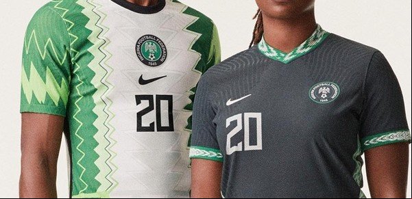 La camiseta de Nigeria vuelve a revolucionar las redes