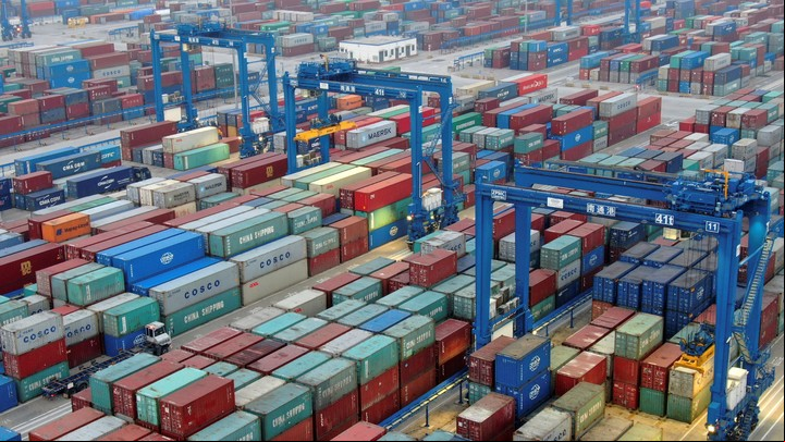 Contenedores con mercaderías chinas. Foto: AP