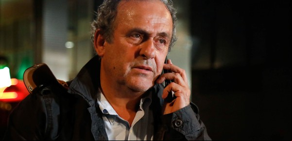 La FIFA insiste con recuperar el dinero de las coimas entre Joseph Blatter y Michel Platini