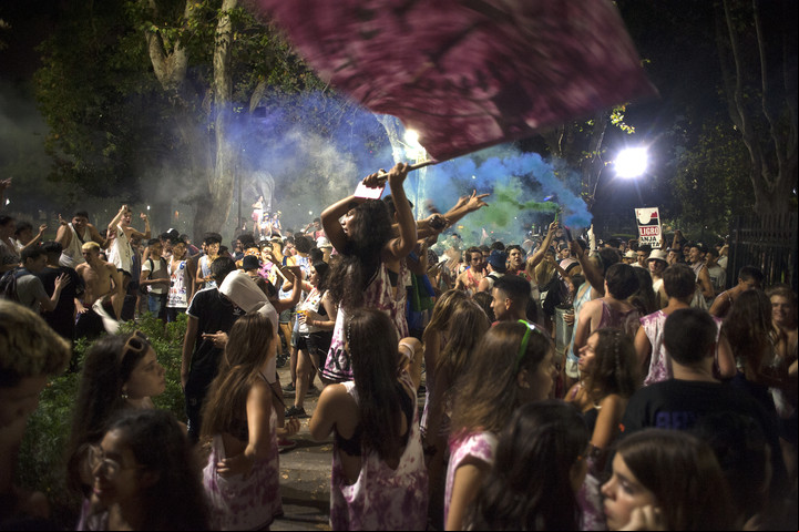 La pediatra Ángela Nakab dice que “no se trata de prohibir una celebración, sino de encontrar las maneras de minimizar los riesgos”. Foto Rolando Andrade Stracuzzi.