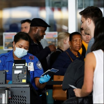 Estados Unidos sólo permitirá el ingreso de turistas que hayan recibido alguna de las 6 vacunas aprobadas por la OMS y deja afuera la Sputnik V