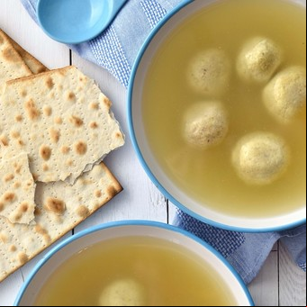 Sopa de kneidalaj