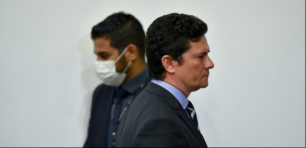 "Sempre atuei de maneira imparcial", diz Moro em palestra a jornal após "censura" em universidade argentina