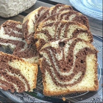 Budín marmolado