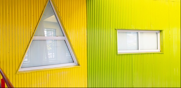 Fundación Andreani: los colores de Clorindo Testa reviven en La Boca
