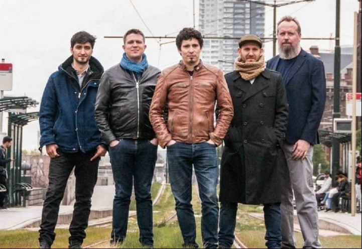 El quinteto Sónico, un grupo conformado por músicos de diversos países
