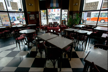 El bar notable de Boedo que conserva su esencia desde 1927: acá se escribió el tango "Sur"