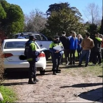 Hicieron una fiesta clandestina en una casa de Mar del Plata y los descubrió la policía