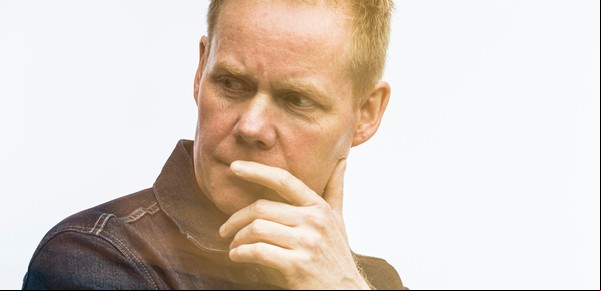 Max Richter: el músico de Black Mirror y su obra sobre un mundo al revés