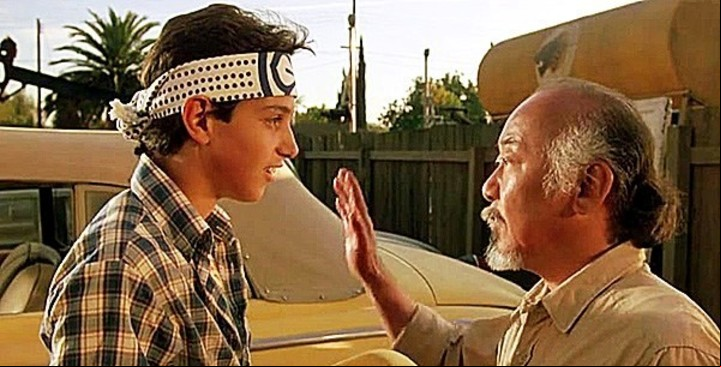 La escena de "encerar y quitar cera", de "Karate Kid" que se transformó en lección.