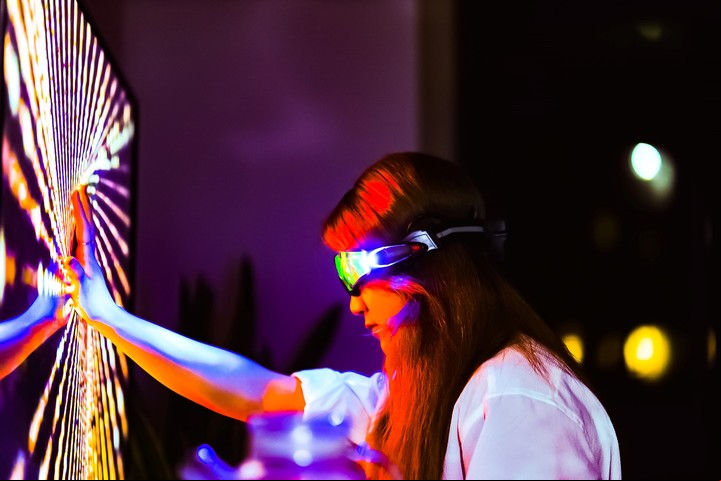 los procesos neuromórficos puede aprovecharse para reconocer los gestos naturales en tiempo real. Accenture