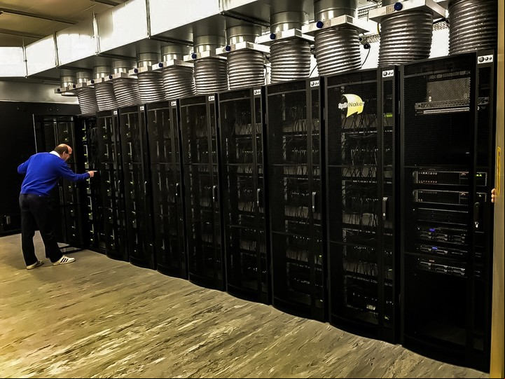 SpiNNaker: la primer supercomputadora neuromórfica.