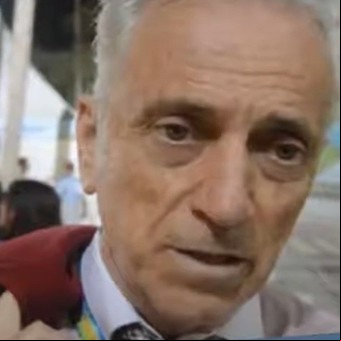 El mordaz comentario de Walter Nelson contra un colega en plena transmisión de Huracán e Independiente