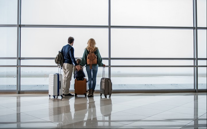 Muchos argentinos eligen España como destino para trabajar y pasear un año por Europa. Foto: Shutterstock