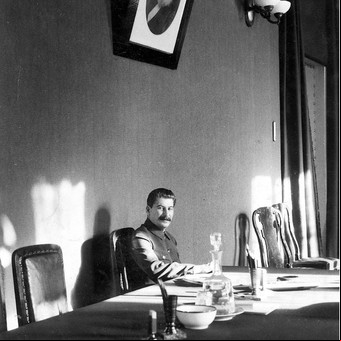 Joshua Rubenstein: "A Stalin, la paranoia lo volvió débil, vulnerable"