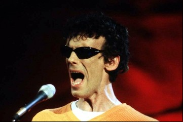 Se vendió, ¡¿y qué?! Cuando el Flaco Spinetta hizo el aviso de una radio y le ladraron