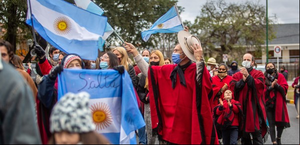 Rebelión de los gauchos de Güemes en Salta: "ponchazo" tras el desplante que sufrieron en el acto de Alberto Fernández y la invasión de militantes kirchneristas