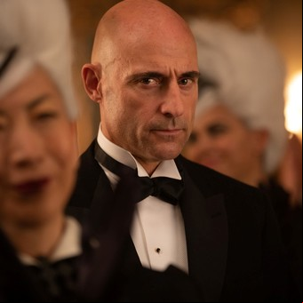 Entrevista exclusiva a Mark Strong, de Cruella, especialista en villanos