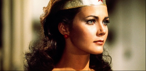 Adicciones, abusos y la prisión de ser la Mujer Maravilla: ¿Qué fue de la vida de Lynda Carter? 