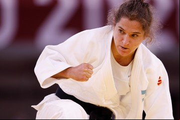 Paula Pareto y su entrenadora renunciaron a sus becas para poder financiar a otros atletas ante el fuerte recorte que sufre el judo