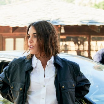 A solas con Adriana Ugarte, la actriz española habla de su nueva serie y de la intimidad de su cuarentena