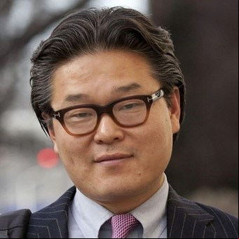 Perdió 20.000 millones de dólares en dos días y hoy vive con poco: la caída de Bill Hwang, el mago de Wall Street