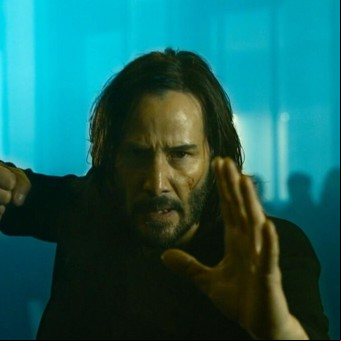 Keanu Reeves y Matrix Resurrecciones: entre la nostalgia y los simuladores