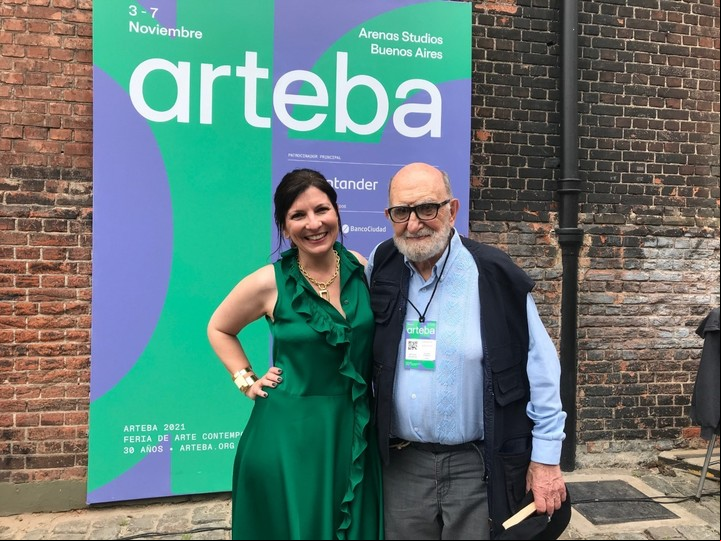 Larisa Andreani, Presidenta de arteBA, y el artista Yuyo Noé.