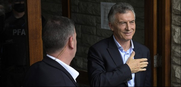 El Gobierno hace silencio sobre el procesamiento de Macri  y en el Congreso le ponen fichas a la bicameral de Inteligencia