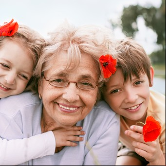 Vínculo especial: así reaccionan los cerebros de las abuelas al ver a sus nietos