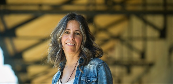 Agustina Caride y el bordado de la grieta
