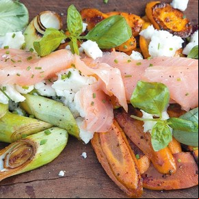 Verduras a la chapa con salmón ahumado