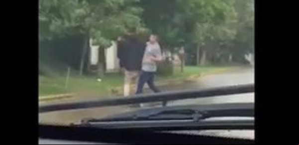 Brutal ataque a la salida de un boliche: le pegaron, lo dejaron inconsciente y le robaron cuando estaba tirado en el piso