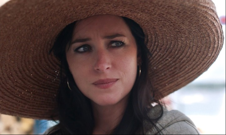 "Sentí como si Maggie me ofreciera la mano, para entrar en un nuevo nivel de mi vida, y mi carrera", dijo Dakota a Clarín. Foto Netflix