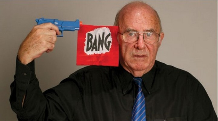 El fallecido presentador de televisión inglés, Clive James, tenía 80 años y figuraba en el puesto 43º de la lista de este 2019.