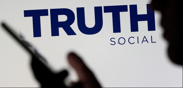 "Truth Social", la plataforma de Donald Trump arrancó con problemas técnicos