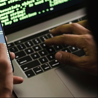Cómo saber si tu celular está intervenido: las señales a tener en cuenta