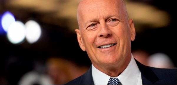 Bruce Willis salió a la calle en Los Ángeles: así luce en su lucha contra la demencia