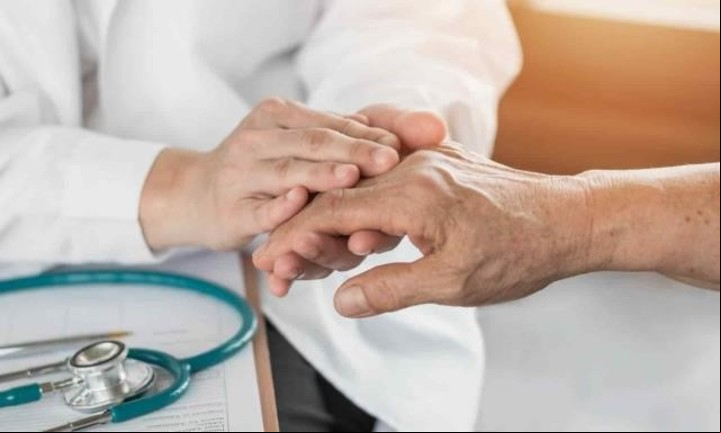Pese al incansable trabajo, la cura del Parkinson ha fracasado", advierten. Foto Shutterstock.