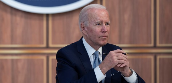 Joe Biden prohíbe en Estados Unidos las "armas fantasmas" de fabricación casera