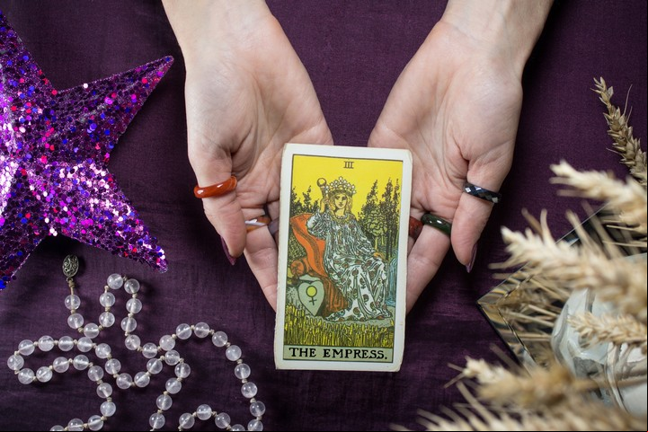 Arcanos del tarot. Foto: Mihai Sebastian / Shutterstock.com