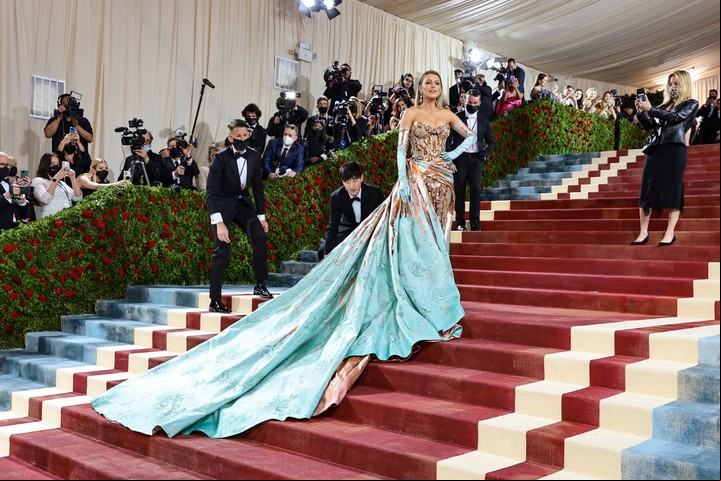 Lively es muy amiga de Taylor Swift. Foto: AFP
