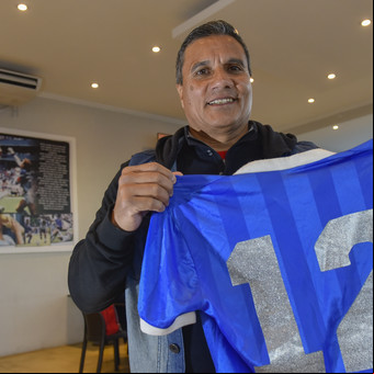 "Maradona te humilló y ese partido lo perdiste vos": la respuesta subida de tono del Negro Enrique a Peter Shilton, tras las críticas a Diego