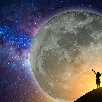Luna llena y eclipse de mayo 2022 en Escorpio: ritual para conectar con la energía