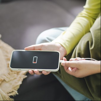 Mitos y verdades del modo ahorro de batería: ¿sirve dejarlo siempre activado en el celular?