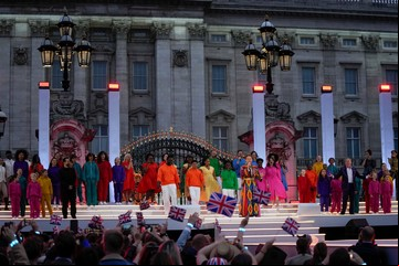 Jubileo de la reina Isabel: un concierto masivo y con grandes estrellas en Londres marcó el tercer día de festejos