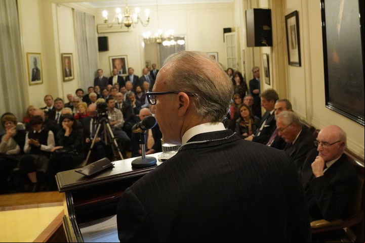 El juez de la Corte Suprema, Carlos Rosenkrantz, fue incorporado como Académico Número en Academias Nacional Ciencias Morales y Políticas.
Foto: Emmanuel Fernández.