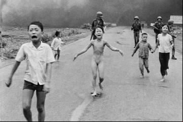 Surgen dudas sobre quién tomó una de las fotos más emblemáticas de la historia y le suspenden la autoría al ganador del Pulitzer